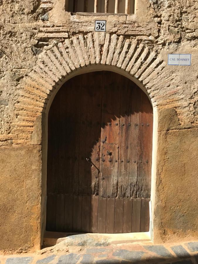 Cal Joanet, Acollidora Caseta A Gratallops Exterior photo